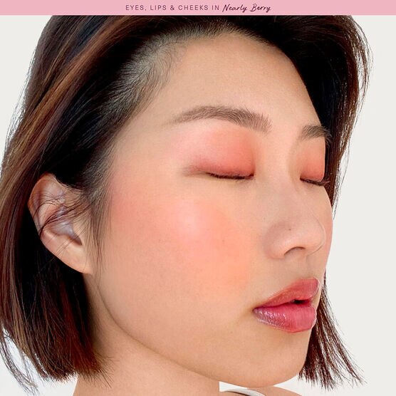 RARE  STAY VULNERAB FACE 5G